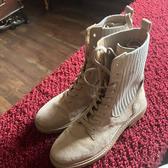 Worn once in great condition - Picture 2 of 4